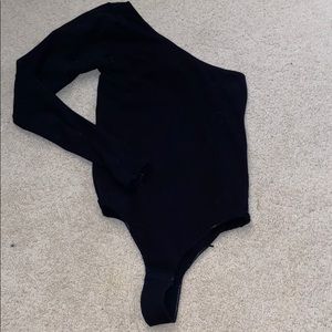 Brandy Melville Blythe One Shoulder Long Sleeve